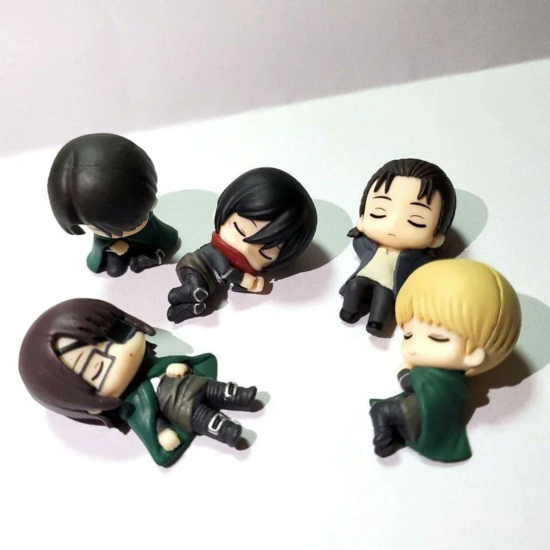 AOT Mini Figures Set