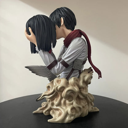 Attack on Titan: Kiss of Death Figure