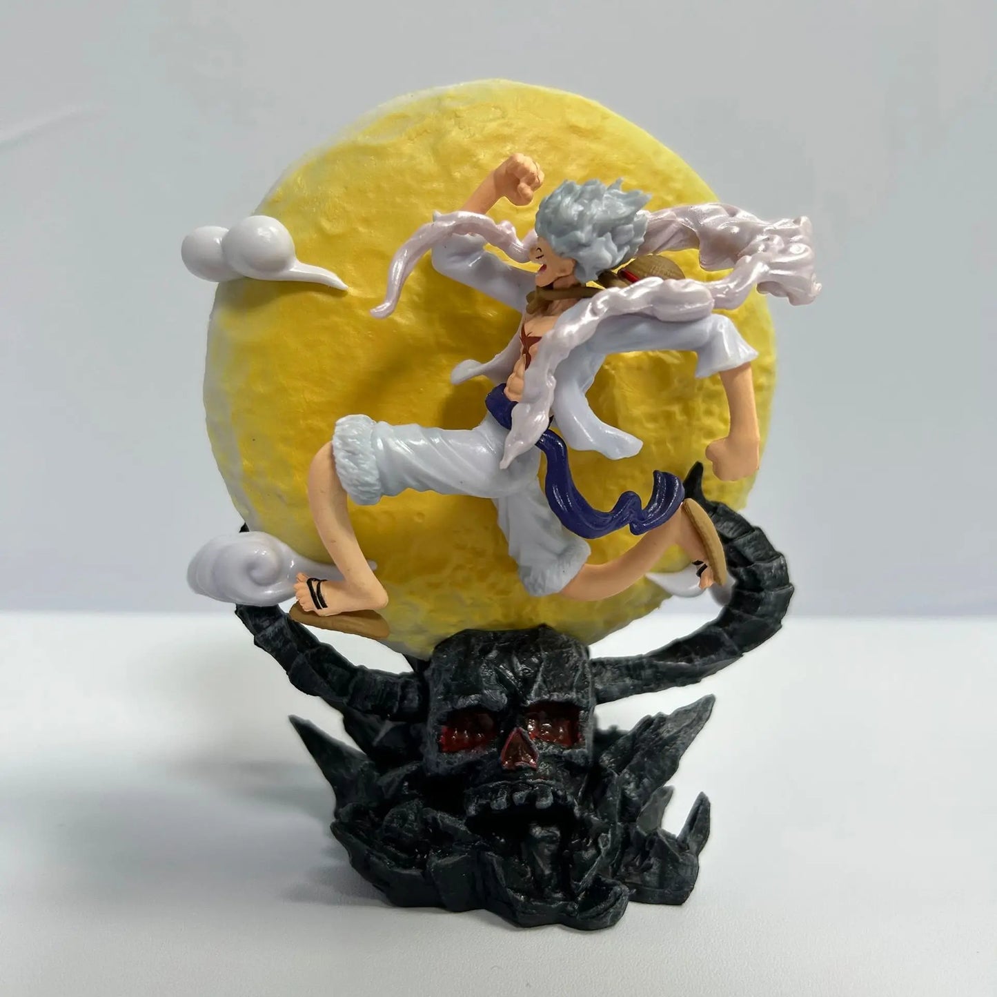 Sun God Nika - Lamp Figure
